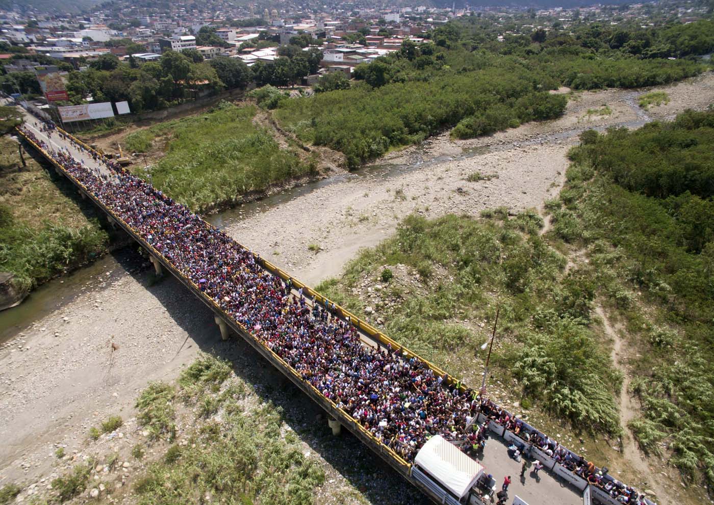 Investigan posible presencia de la GNB en campamento de Bogotá Investigan posible presencia de la GNB en campamento de Bogotá