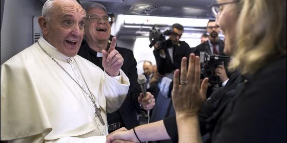 Francisco anima a los medios a despertar la chispa de las palabras. Foto:Religión digital