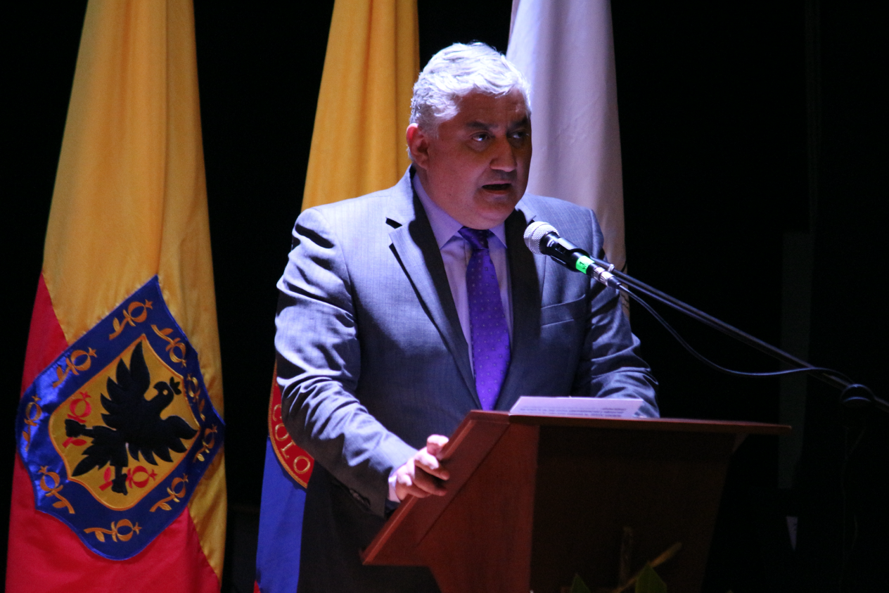 Jeferson Arias, rector – 3