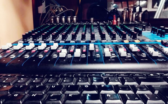 RADIO