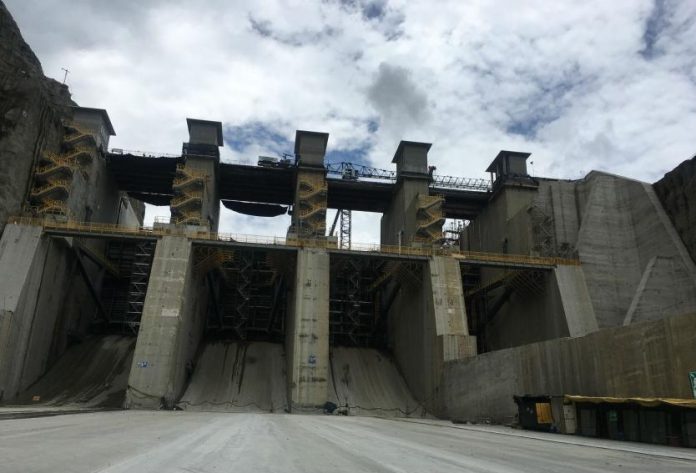 vertedero_hidroituango_13_0_10_0