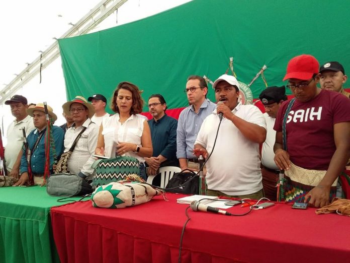 INDIGENAS-Y-MESA-DE-DIALOGO