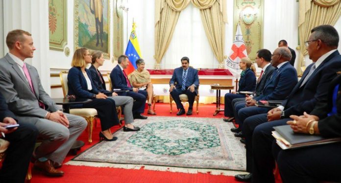 Maduro-y-Cruz-Roja-1024x550