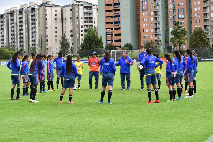 Selección femenina de futbol