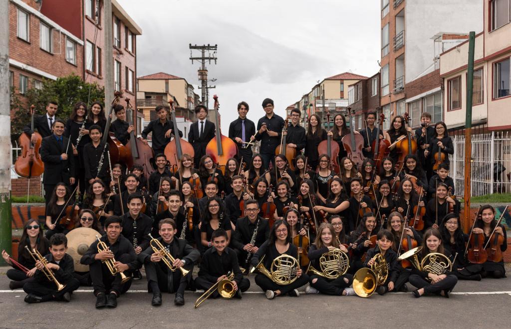 Bach y compositores colombianos en el auditorio Fabio Lozano con la orquesta Batuta Bogotá