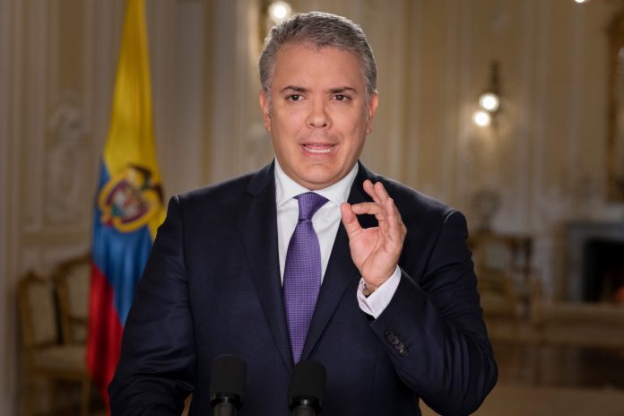 ivan_duque_sig_objecion