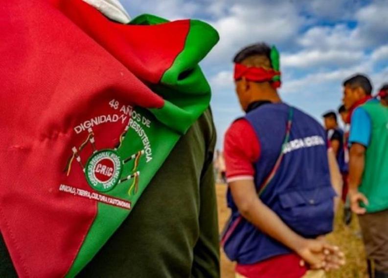 Tras ataque a recinto indígena en el Cauca, la ONIC declara emergencia humanitaria.