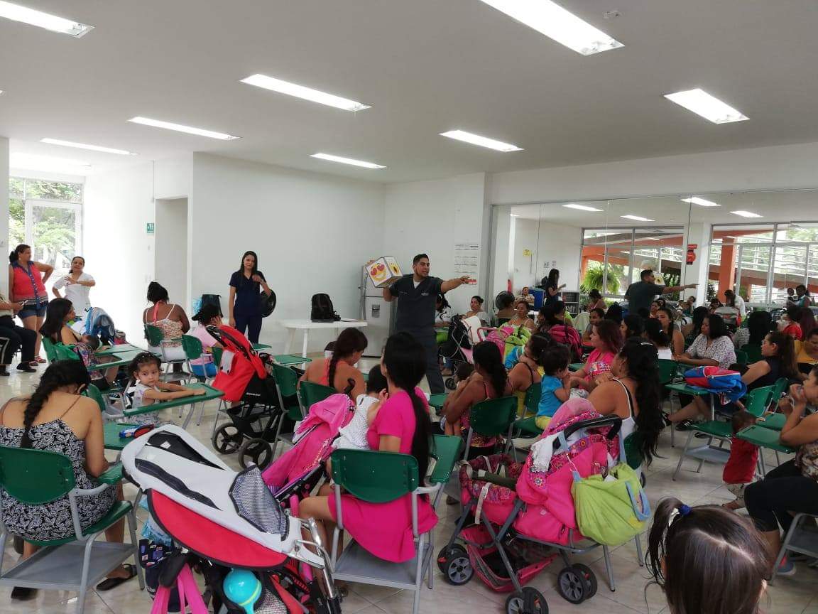 Estudiantes de UNIMINUTO enseñan manejo de emociones a las madres de Neiva