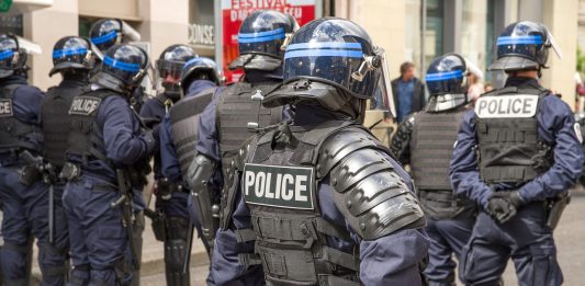 Francia adoptó en 2019 nuevas leyes para regular la protesta social. Foto: Jacqueline Macou