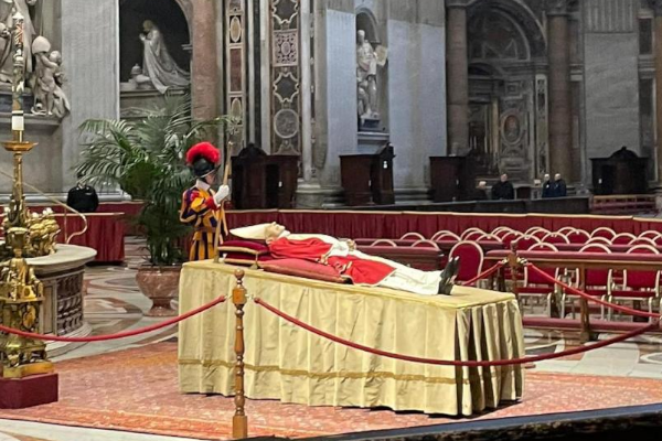 La vida del cardenal Joseph Aloisius Ratzinger, papa Benedicto XVI