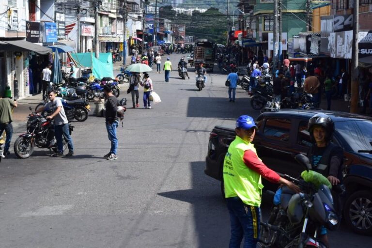 Alcaldía de Ibagué lideró operativo de seguridad, movilidad y espacio público en la calle 25