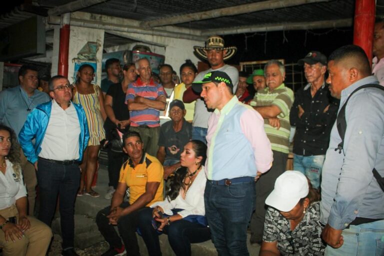Alcaldía pactó compromisos con la comunidad de Hacienda La Miel
