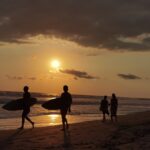 Surfeadores en Playa Grande – Katiana Murillo