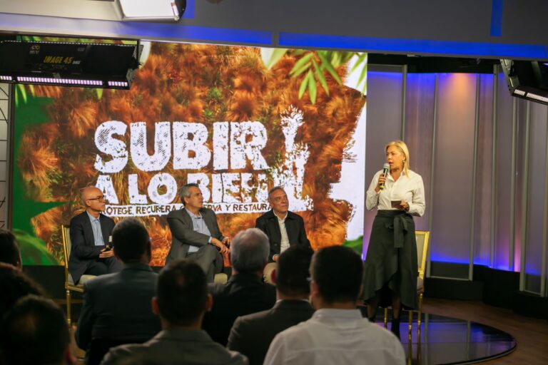 Gobierno nacional y entidades locales lanzan campaña “Subir a lo bien” para proteger el Parque Nacional Natural Los Nevados